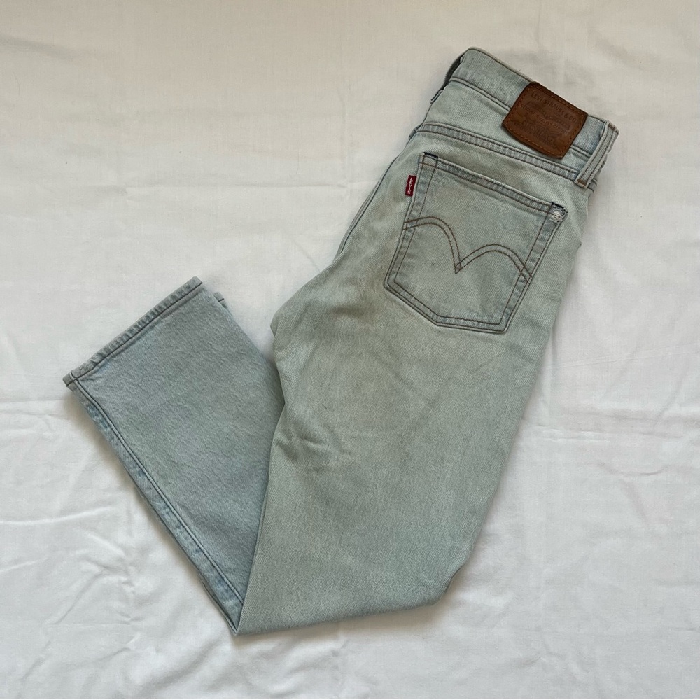 Straight leg blue jeans